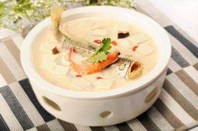 黄花鱼汤的食用方法