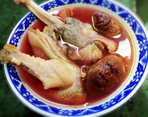 红菇炖鸡的功效与作用