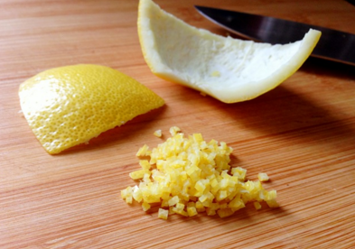 柠檬皮的食用方法